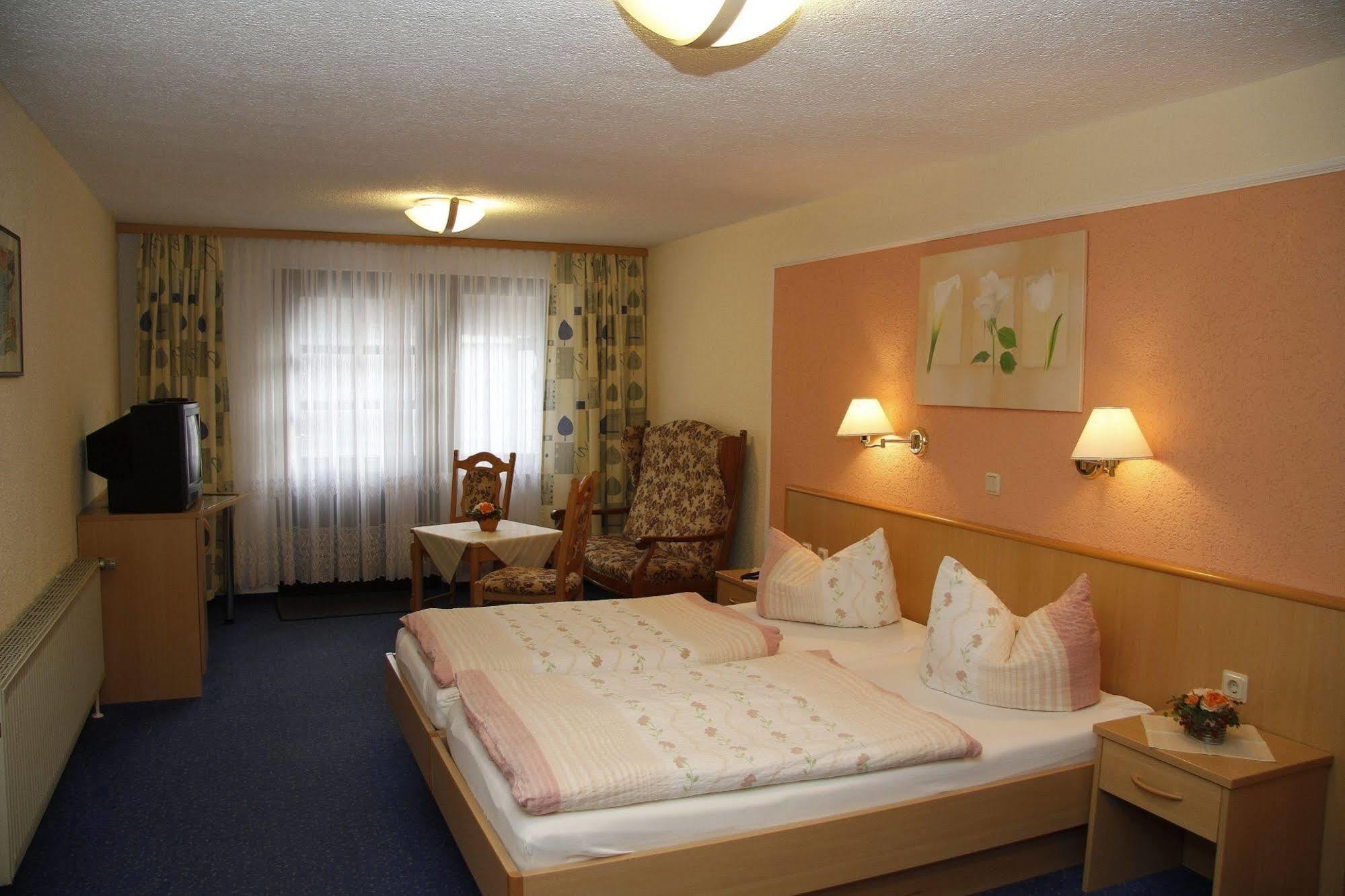 Hotel Zum Buergergarten Stolberg  Zewnętrze zdjęcie
